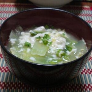 くずし豆腐と白菜の簡単中華スープ♪